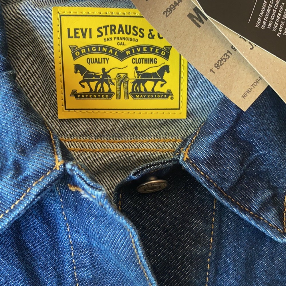 New Levi's x Peanuts denim trucker jacket - Picture 9 of 12